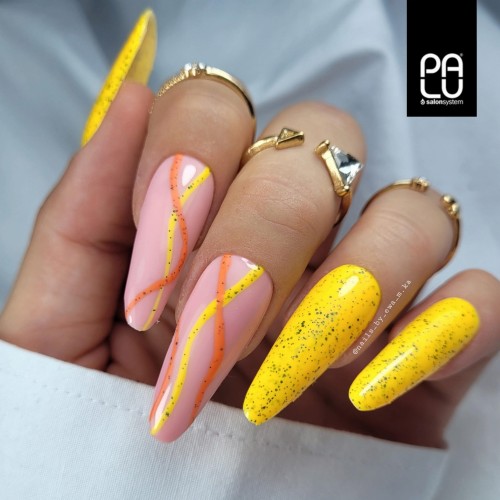 dlugie-paznokcie-w-zoltym-kolorze.jpg
