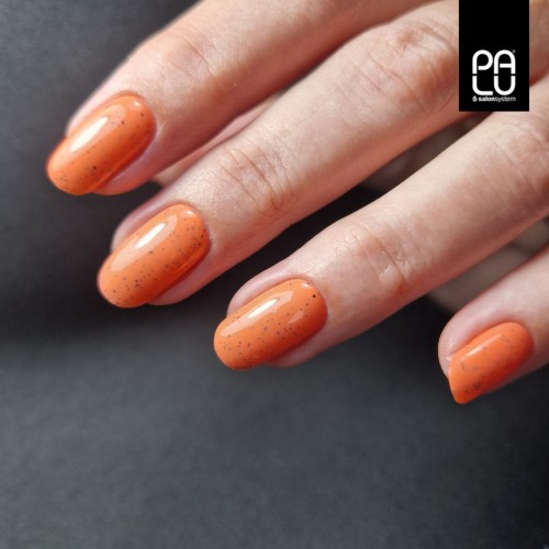 pomaranczowy-lakier-hybrydowy.jpg