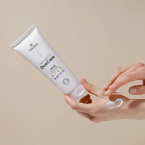 Infinity DuoCare_aloe&plum_1.jpg