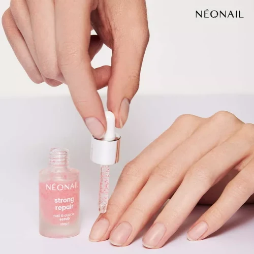 peeling-do-skorek-i-paznokci-strong-repair-nail-and-cuticle-scrub-65-ml3.webp