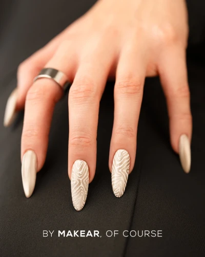 white pazurki 2.webp