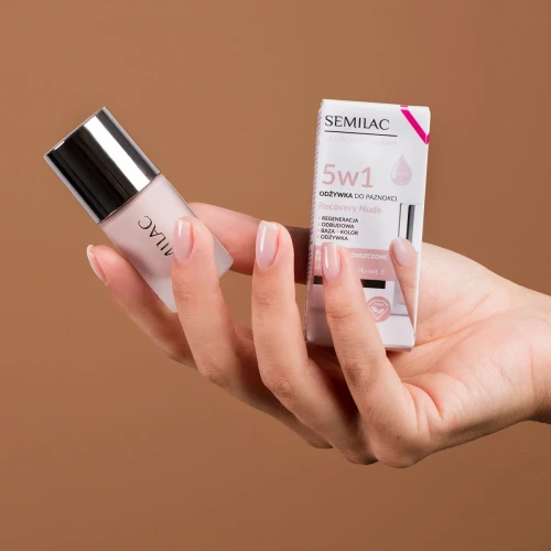 recovery nude paznokcie.webp