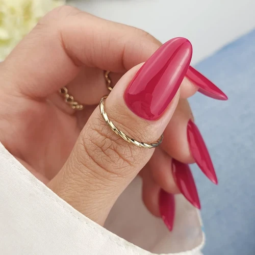 Lakier-hybrydowy-Claresa-Lipstick-Muse-8-malinowy-roz.webp