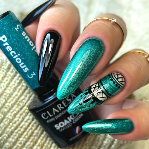 precious-3,-black-900,-precious-4.jpg