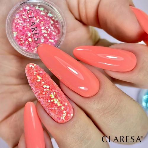 manicure-hybrydowy-z-pastelowym-kolorem-i-pylkiem.jpg