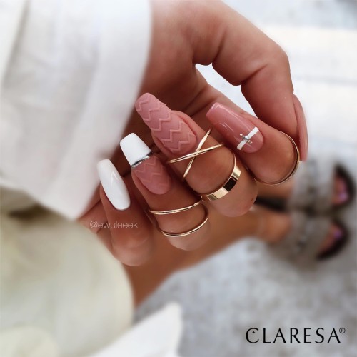 manicure-hybrydowy-z-kolorem-nude-111-i-bialym-1000.jpg