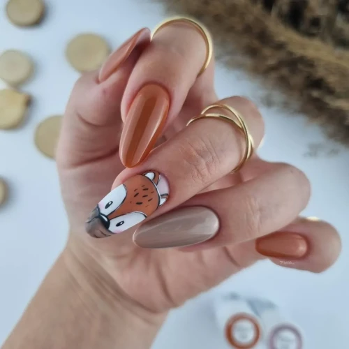 yoshi BELLA CANELLA inspiracja paznokcie.webp